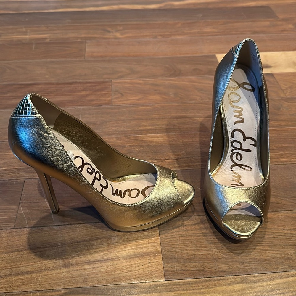 Sam Edelman Gold Peep Toe Pumps